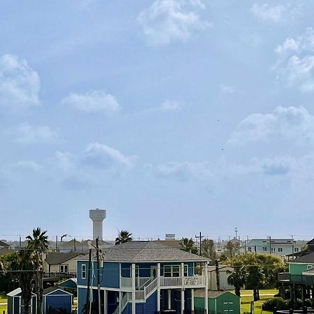 Chic Crystal Beach Escape With Deck - Walk To Beach! Bolivar Peninsula Eksteriør bilde