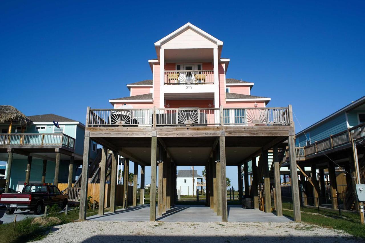 Chic Crystal Beach Escape With Deck - Walk To Beach! Bolivar Peninsula Eksteriør bilde